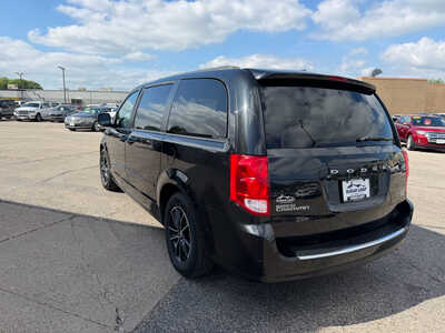 2017 Dodge Grand Caravan, $6150. Photo 6