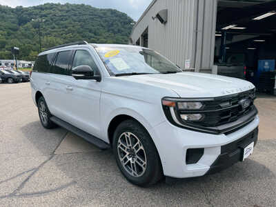 2025 Ford Expedition Max, $59995. Photo 3