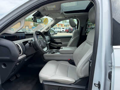 2025 Ford Expedition Max, $59995. Photo 7