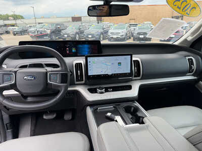 2025 Ford Expedition Max, $59995. Photo 9