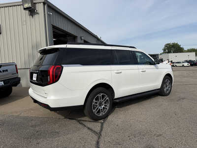 2025 Ford Expedition Max, $58995. Photo 4