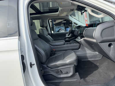 2025 Ford Expedition Max, $58995. Photo 7