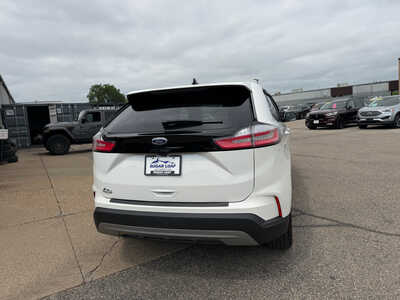 2024 Ford Edge, $30649. Photo 5
