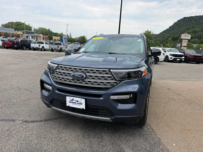 2021 Ford Explorer, $25649. Photo 2