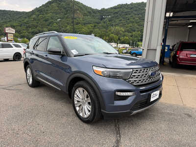 2021 Ford Explorer, $25649. Photo 3