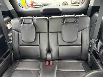 2021 Ford Explorer, $25649. Photo 9