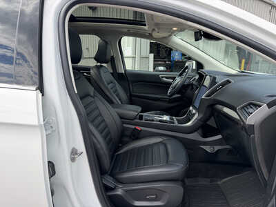 2024 Ford Edge, $30995. Photo 9