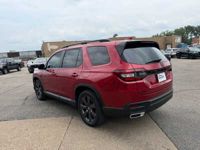2024 Honda Pilot, $35649. Photo 6