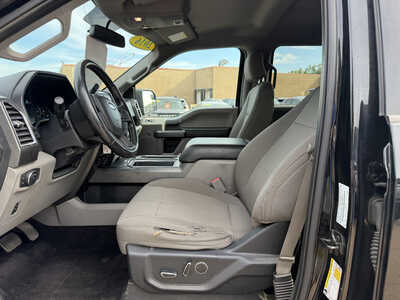 2016 Ford F150 Crew Cab, $17500. Photo 6