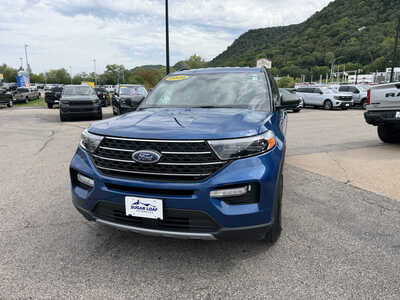 2020 Ford Explorer, $21649. Photo 2