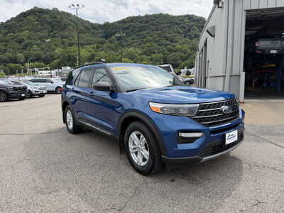 2020 Ford Explorer, $21649. Photo 3