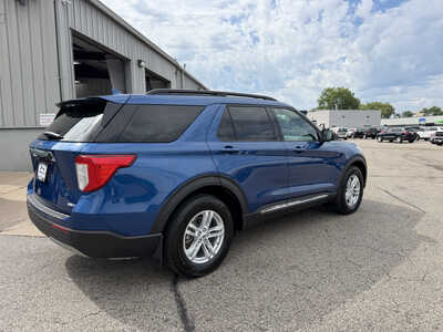 2020 Ford Explorer, $21649. Photo 4