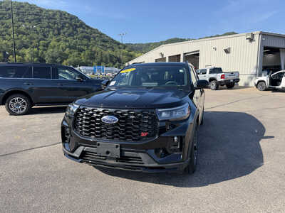 2025 Ford Explorer, $49995. Photo 2