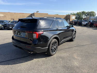 2025 Ford Explorer, $49995. Photo 4