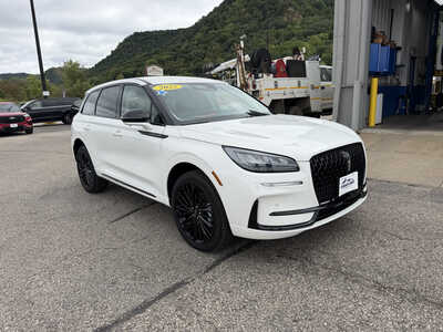2025 Lincoln Corsair, $39150. Photo 3