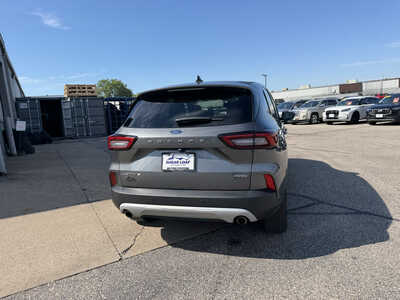 2023 Ford Escape, $21150. Photo 5