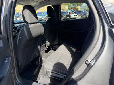 2023 Ford Escape, $21150. Photo 9