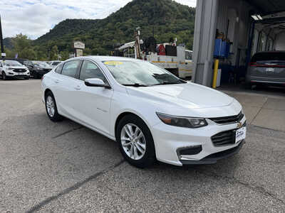 2016 Chevrolet Malibu, $9649. Photo 3