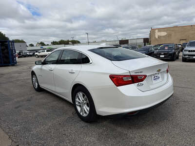 2016 Chevrolet Malibu, $9649. Photo 6