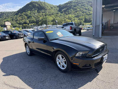 2014 Ford Mustang, $13150. Photo 3