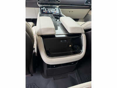 2024 Lincoln Navigator L, $69649. Photo 10