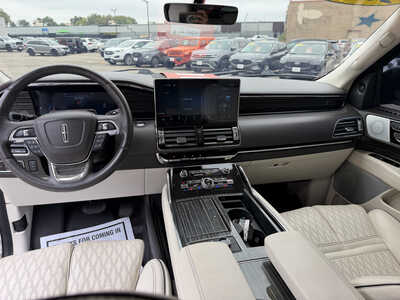2024 Lincoln Navigator L, $69649. Photo 11