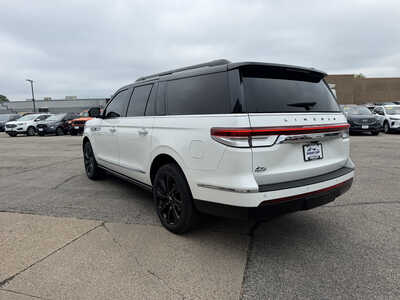 2024 Lincoln Navigator L, $69649. Photo 6