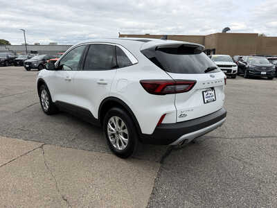 2024 Ford Escape, $24649. Photo 6