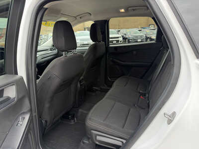 2024 Ford Escape, $24649. Photo 8