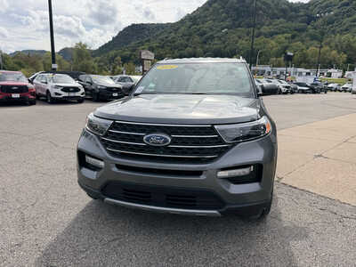 2024 Ford Explorer, $33649. Photo 2