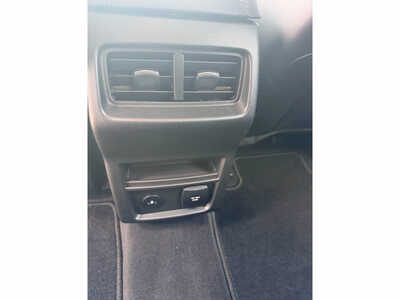 2024 Ford Edge, $24649. Photo 10