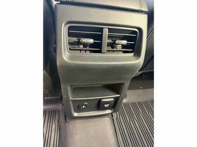 2023 Ford Edge, $24649. Photo 9
