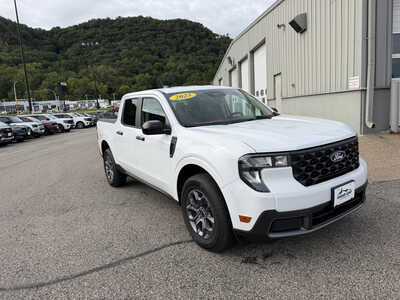 2025 Ford Maverick, $29649. Photo 3