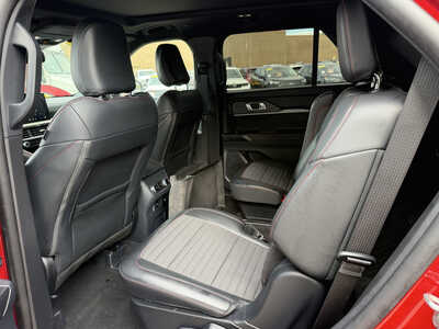 2025 Ford Explorer, $37649. Photo 7