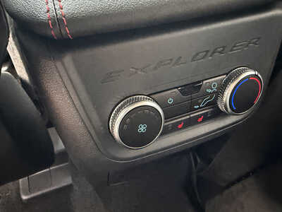 2025 Ford Explorer, $37649. Photo 9