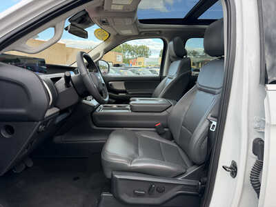 2025 Ford Expedition, $57995. Photo 7