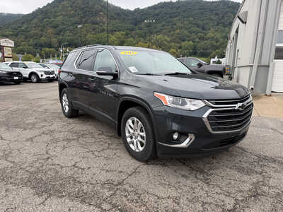 2019 Chevrolet Traverse, $13649. Photo 2