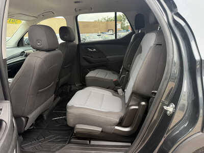 2019 Chevrolet Traverse, $13649. Photo 7