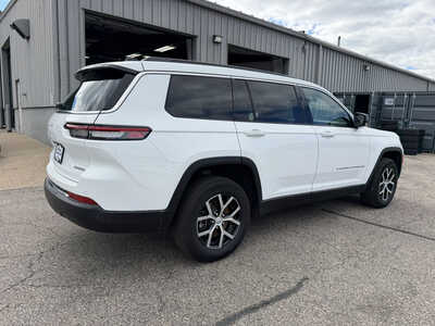2024 Jeep Grand Cherokee L, $35150. Photo 3