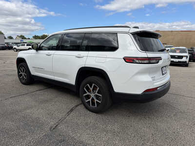 2024 Jeep Grand Cherokee L, $35150. Photo 4