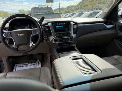 2019 Chevrolet Tahoe, $30500. Photo 12