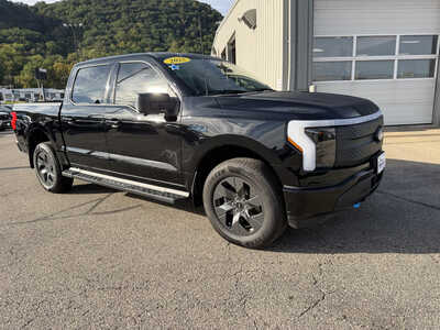2025 Ford F150 Crew Cab, $53389. Photo 3