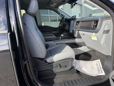 2025 Ford F150 Crew Cab, $53389. Photo 9