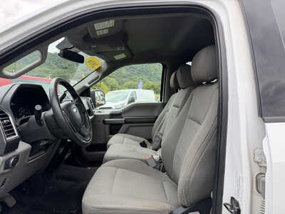 2016 Ford F-150, $16649. Photo 5