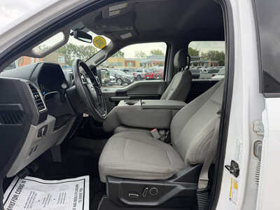 2016 Ford F150 Crew Cab, $16500. Photo 8
