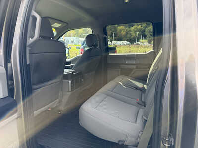 2020 Ford F150 Crew Cab, $33500. Photo 8