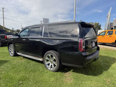 2015 GMC Yukon XL, $18649. Photo 5