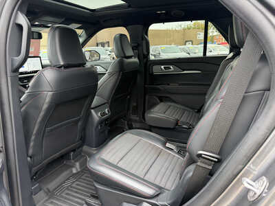 2025 Ford Explorer, $40995. Photo 8