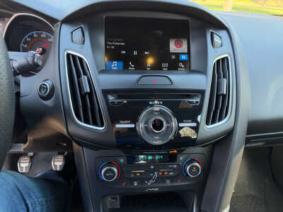 2016 Ford Focus, $27649. Photo 12