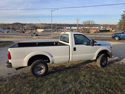 2014 Ford F250 Reg Cab, $15900. Photo 5